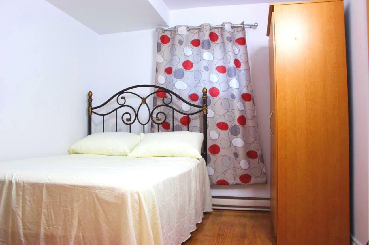 Private Comfy Apartment In Montréal Eksteriør billede
